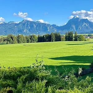Butler * Bohemian Spirit In The Alps * Netflix Füssen